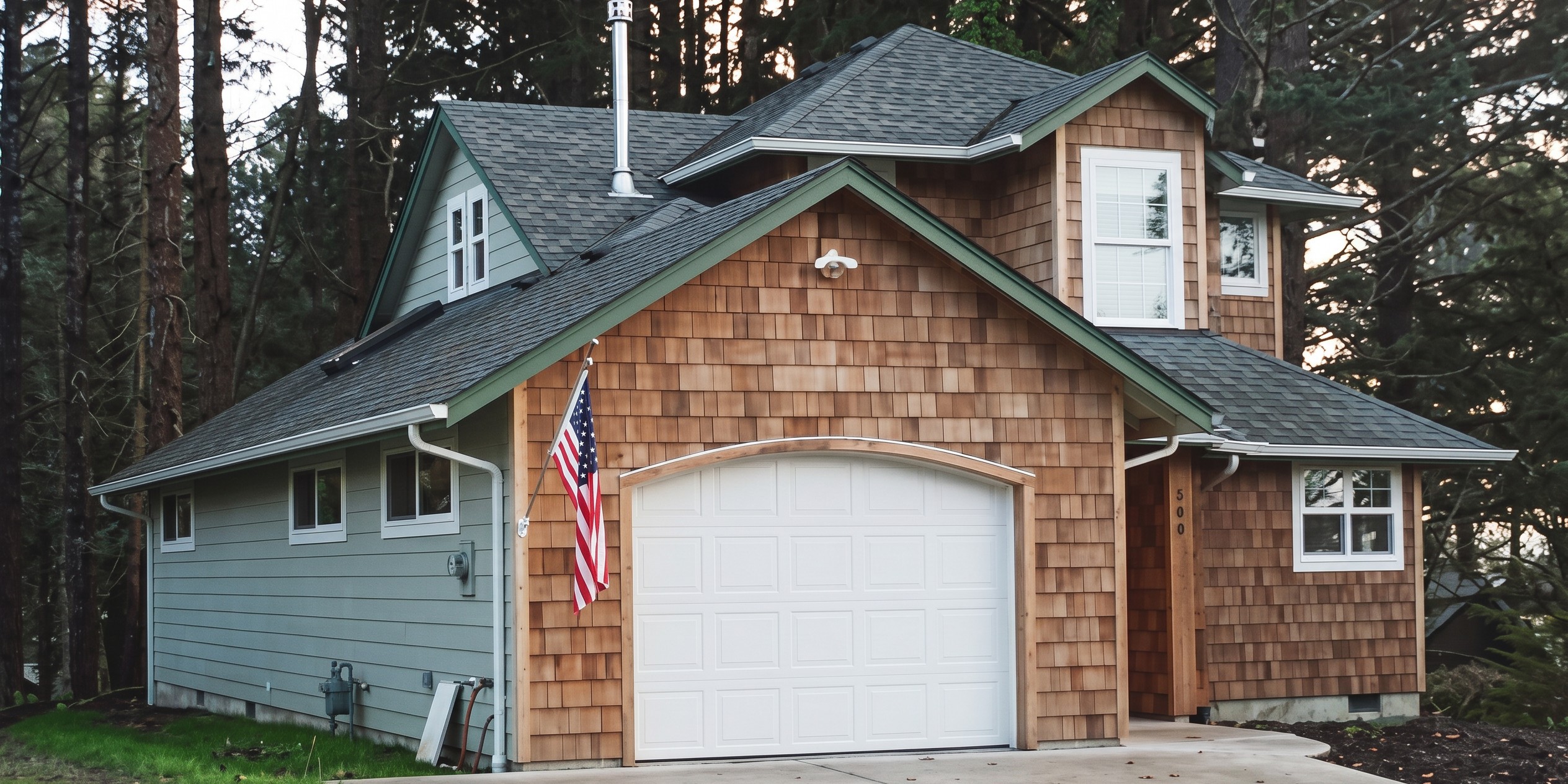 Exterior of the Lincoln City Getaway house